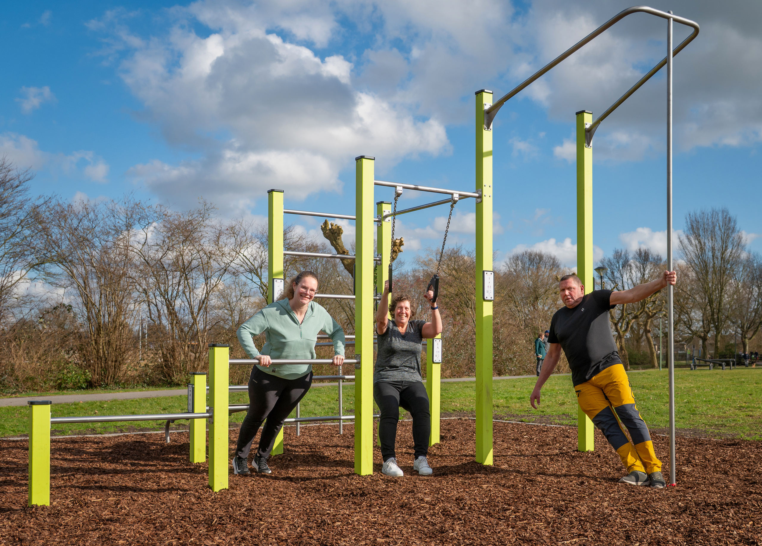 pbweek09_25025_calisthenics-toestel