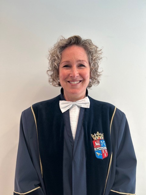 sharon blijleve bijgesneden